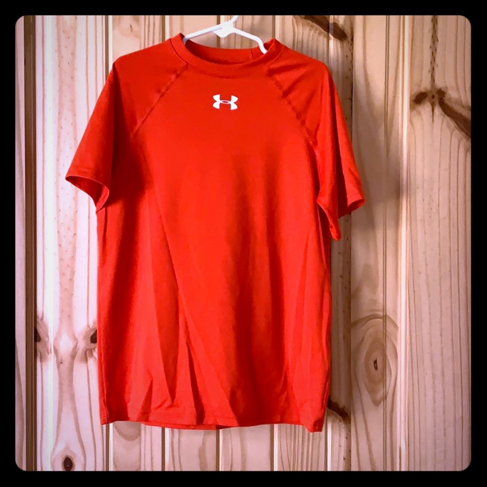 Boys UA shirt